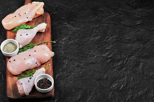 HÄHNCHEN FLEISCH